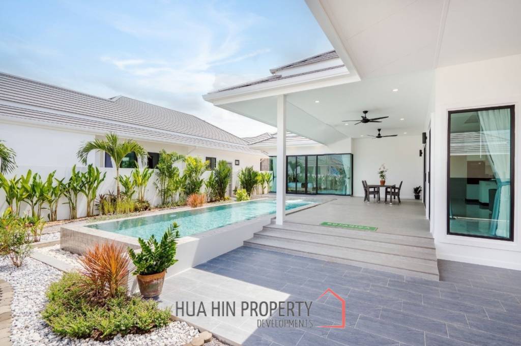 3 Beds 3 Baths 221 SQ.M Botanica Hua Hin