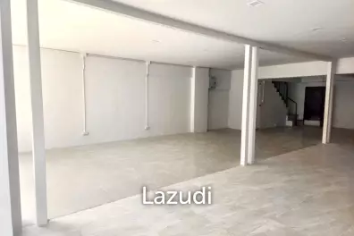 Prime Commercial Space for Rent – Ideal for Spa, Office, or Retail