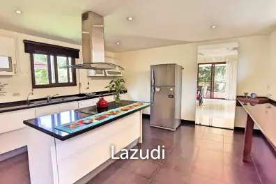 Stunning 5-Bedroom Pool Villa with Expansive Private Garden in Thalang