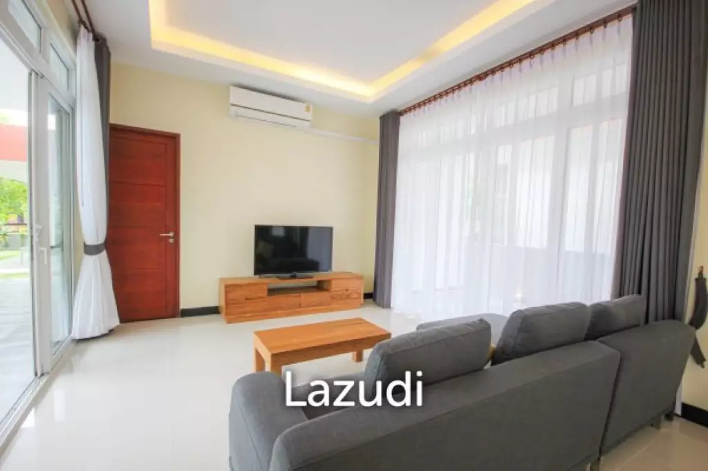 Black Lotus : Stunning Renovated 4-Bed Pool Villa On Large Plot