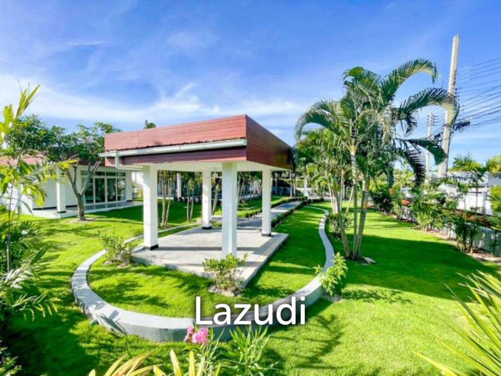 Black Lotus : Stunning Renovated 4-Bed Pool Villa On Large Plot