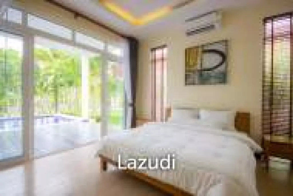 Black Lotus : Stunning Renovated 4-Bed Pool Villa On Large Plot