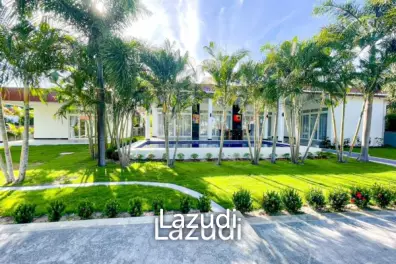 Black Lotus : Stunning Renovated 4-Bed Pool Villa On Large Plot