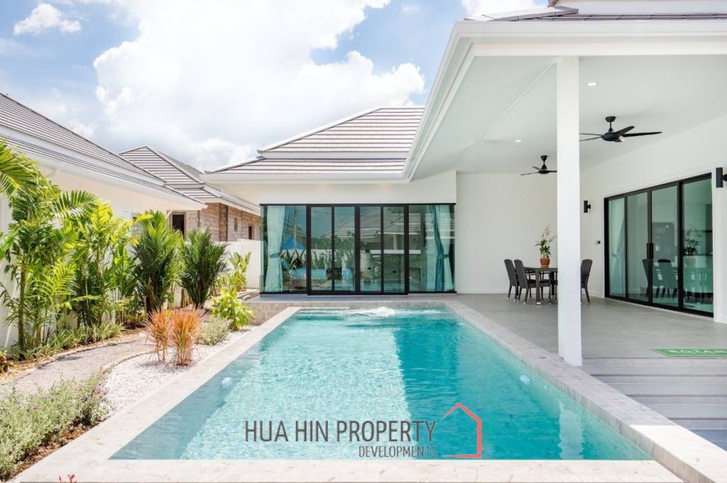 3 Beds 3 Baths 221 SQ.M Botanica Hua Hin