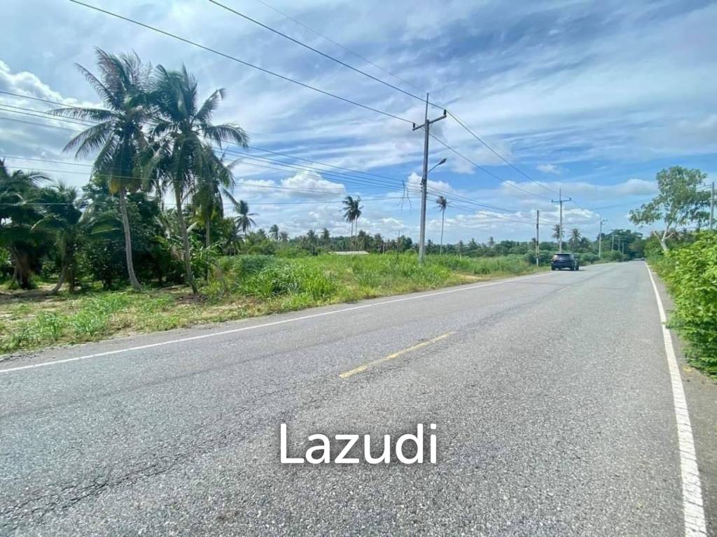 5 Rai 85 SQ. Wah. Land for Sale in  Si Racha