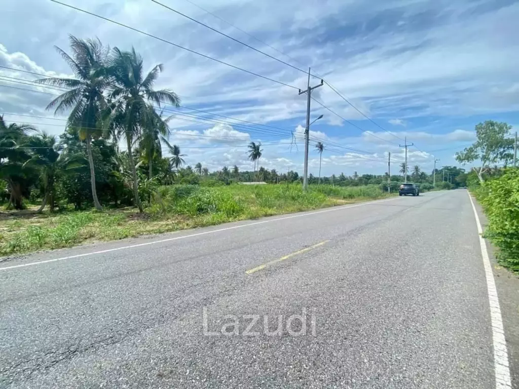 5 Rai 85 SQ. Wah. Land for Sale in  Si Racha