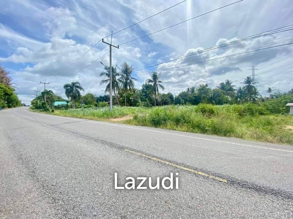 5 Rai 85 SQ. Wah. Land for Sale in  Si Racha