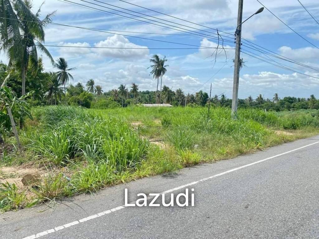 5 Rai 85 SQ. Wah. Land for Sale in  Si Racha