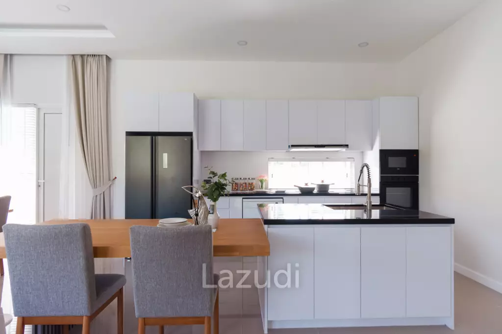 3 Beds 4 Baths 286.8 SQ.M Woodlands Residence