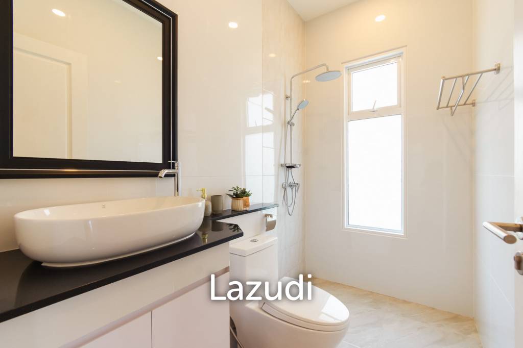3 Beds 4 Baths 286.8 SQ.M Woodlands Residence