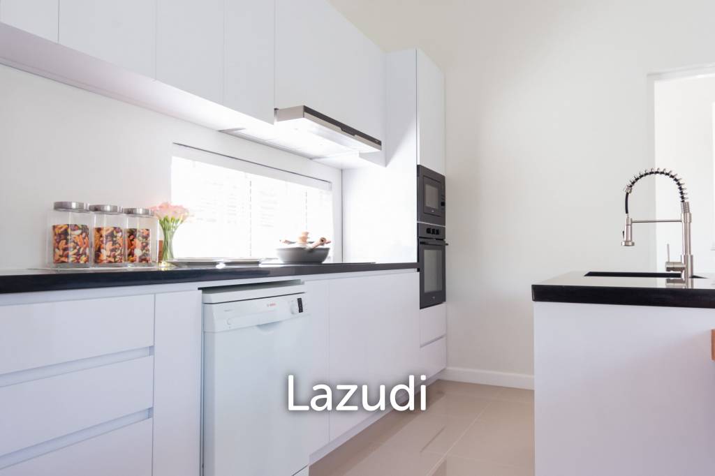 3 Beds 4 Baths 286.8 SQ.M Woodlands Residence