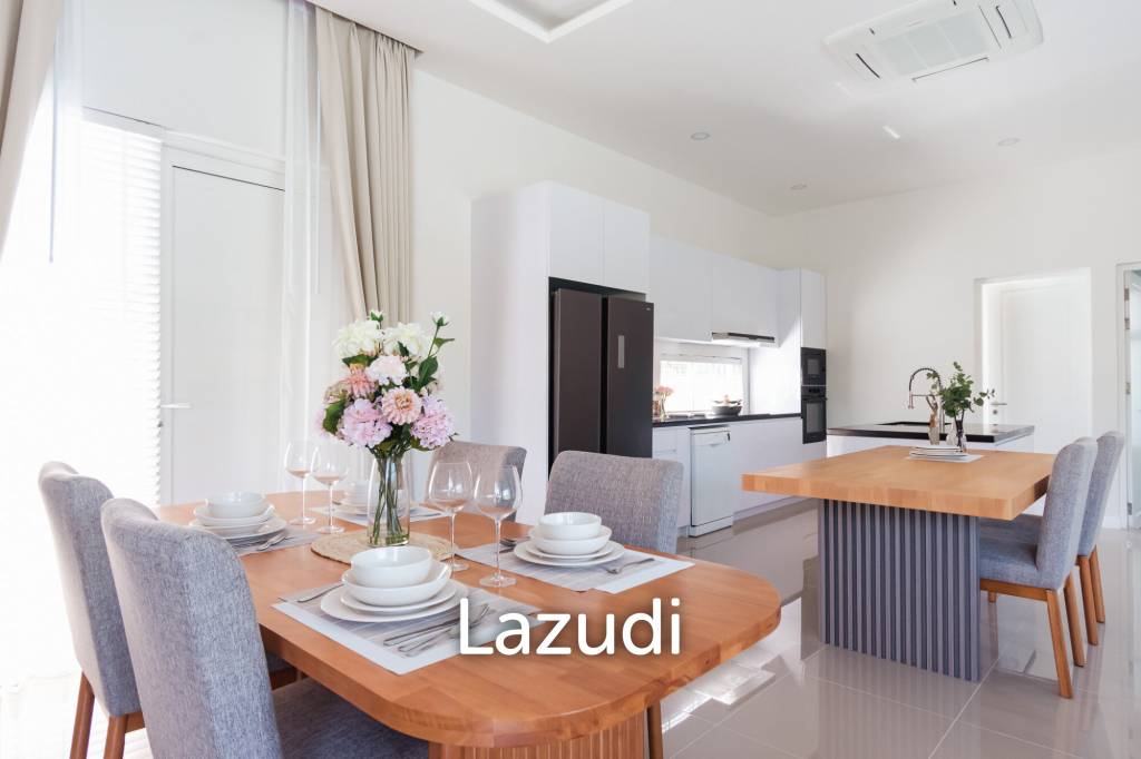 3 Beds 4 Baths 286.8 SQ.M Woodlands Residence