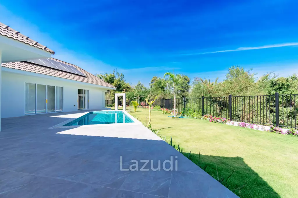 3 Beds 4 Baths 286.8 SQ.M Woodlands Residence