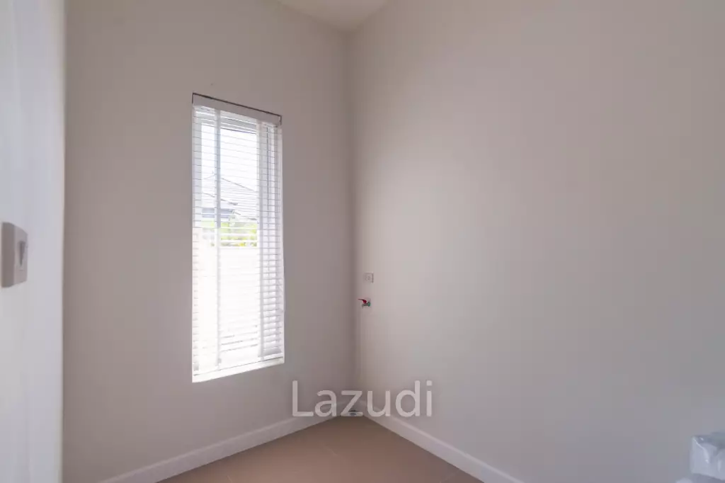3 Beds 4 Baths 286.8 SQ.M Woodlands Residence