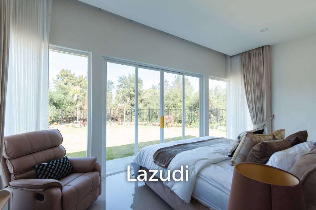 3 Beds 4 Baths 286.8 SQ.M Woodlands Residence