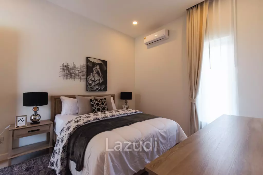 3 Beds 4 Baths 286.8 SQ.M Woodlands Residence