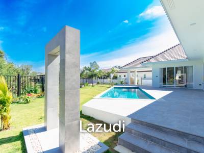 3 Beds 4 Baths 286.8 SQ.M Woodlands Residence