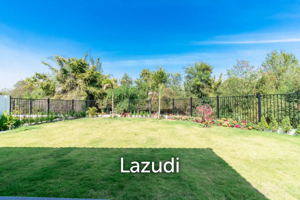 3 Beds 4 Baths 286.8 SQ.M Woodlands Residence