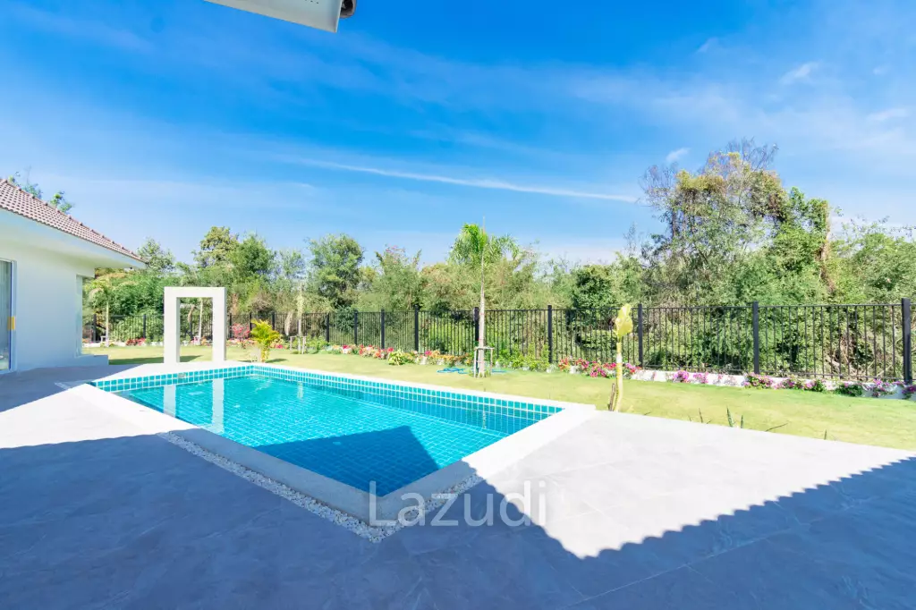 3 Beds 4 Baths 286.8 SQ.M Woodlands Residence
