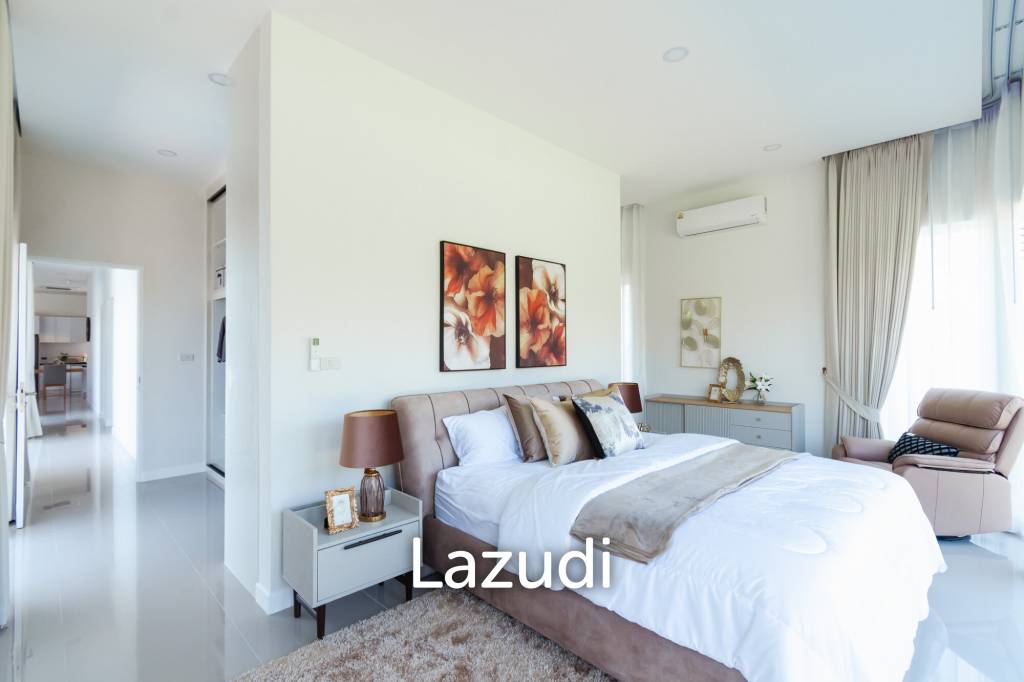 3 Beds 4 Baths 286.8 SQ.M Woodlands Residence