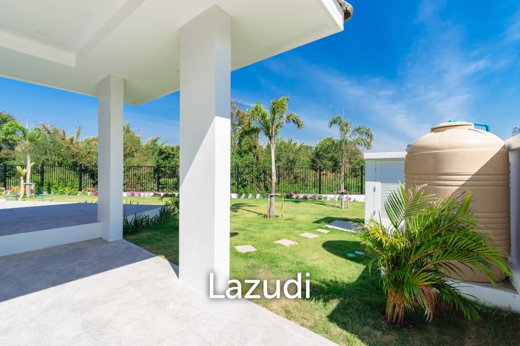 3 Beds 4 Baths 286.8 SQ.M Woodlands Residence
