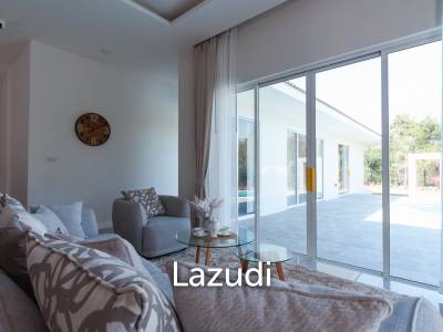 3 Beds 4 Baths 286.8 SQ.M Woodlands Residence