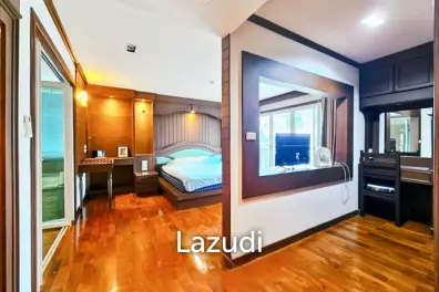 คอนโด 2 ห้องนอน 153 ตรม พร้อมวิวทะเล ที่ The Beach Palace