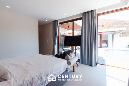 440 ตร.ม 3 เตียง 3 อาบน้ำ วิลล่า For ขาย