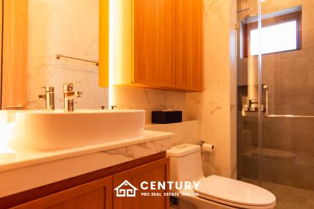 440 ตร.ม 3 เตียง 3 อาบน้ำ วิลล่า For ขาย