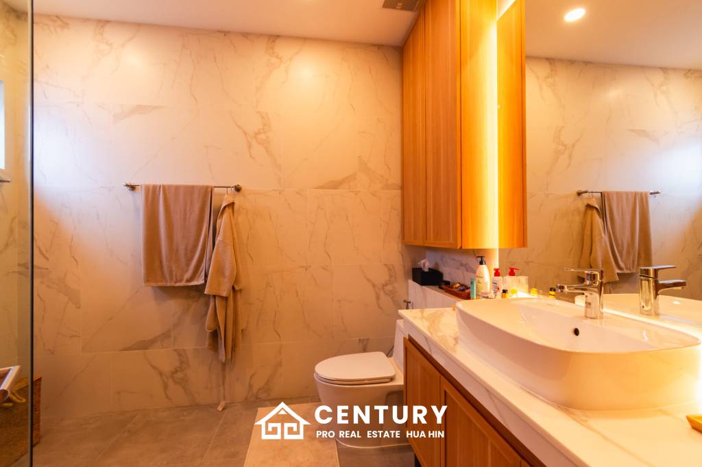 440 ตร.ม 3 เตียง 3 อาบน้ำ วิลล่า For ขาย