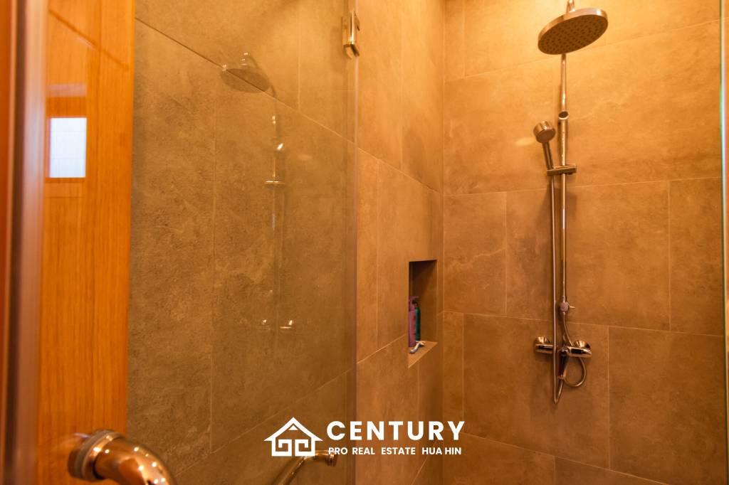 440 ตร.ม 3 เตียง 3 อาบน้ำ วิลล่า For ขาย