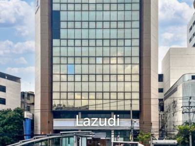 183 SQ.M Retail Space at Rama 4 on Tang Hua Pug Building
