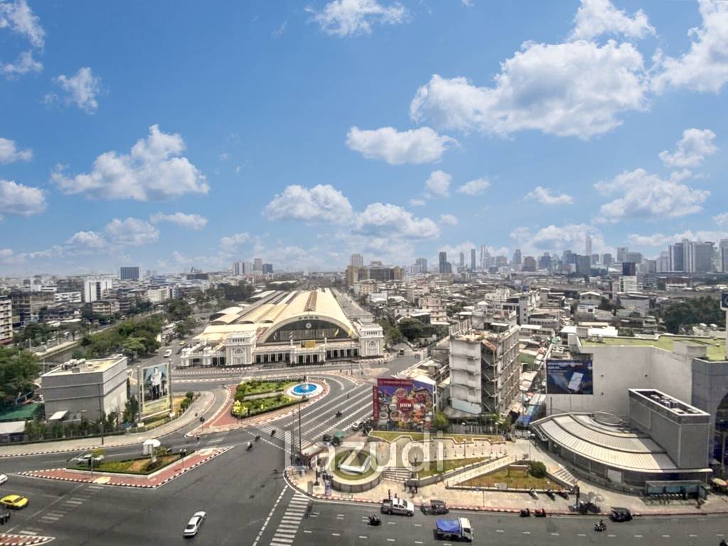 183 SQ.M Retail Space at Rama 4 on Tang Hua Pug Building