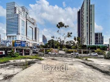 Ultra Luxury Prime Land for Sale in Yan Nawa Bangkok