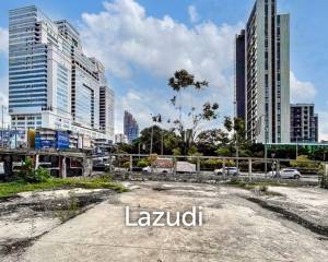 Ultra Luxury Prime Land for Sale in Yan Nawa Bangkok