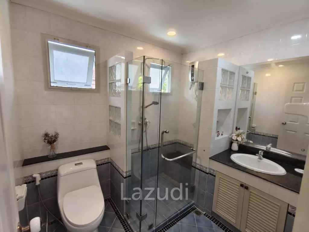 Beautiful 4 bed 3 bath poolvilla near international School in Hangdong Chiang Mai for rent