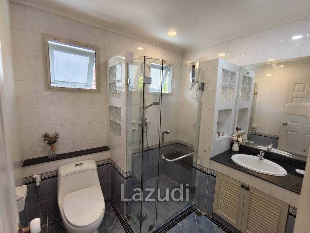 Beautiful 4 bed 3 bath poolvilla near international School in Hangdong Chiang Mai for rent