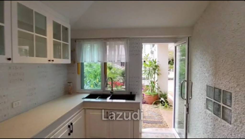 Beautiful 4 bed 3 bath poolvilla near international School in Hangdong Chiang Mai for rent