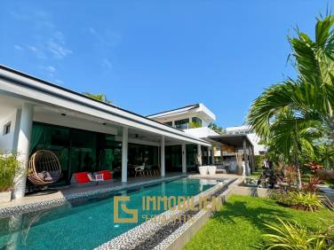 For Sale : Modern 5-Bedroom Villa in La Lua Hua Hin