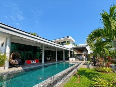For Sale : Modern 5-Bedroom Villa in La Lua Hua Hin