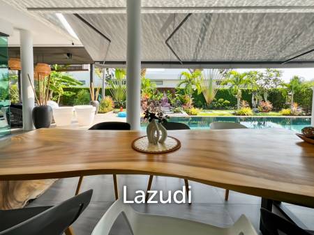 ขายวิลลาสไตล์โมเดิร์น 5 ห้องนอนที่ La Lua Resort and Residence หัวหิน