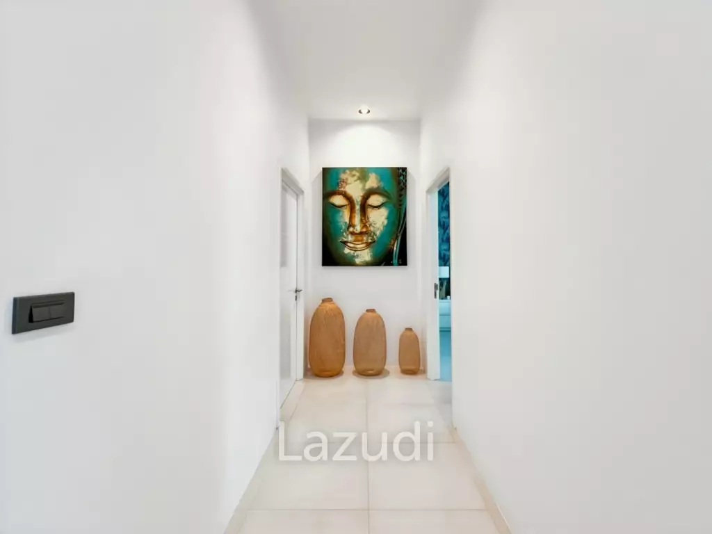 For Sale : Modern 5-Bedroom Villa in La Lua Hua Hin
