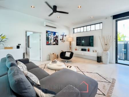 For Sale : Modern 5-Bedroom Villa in La Lua Hua Hin