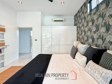 For Sale : Modern 5-Bedroom Villa in La Lua Hua Hin