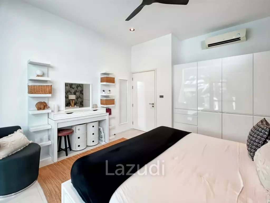 For Sale : Modern 5-Bedroom Villa in La Lua Hua Hin