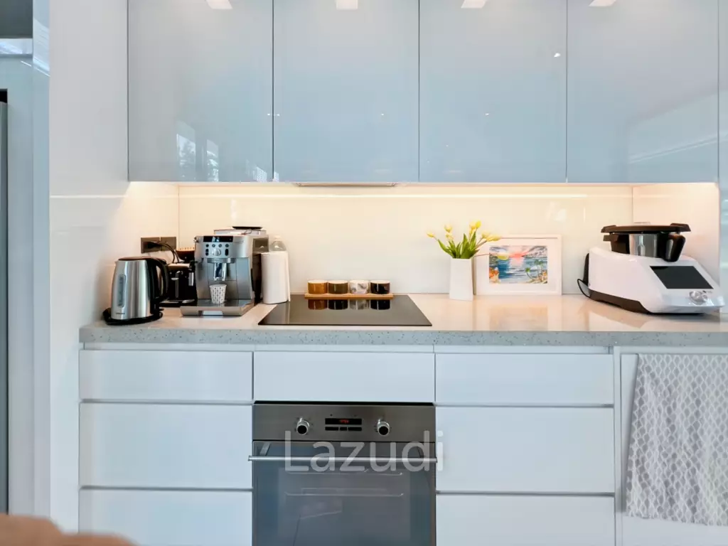 For Sale : Modern 5-Bedroom Villa in La Lua Hua Hin