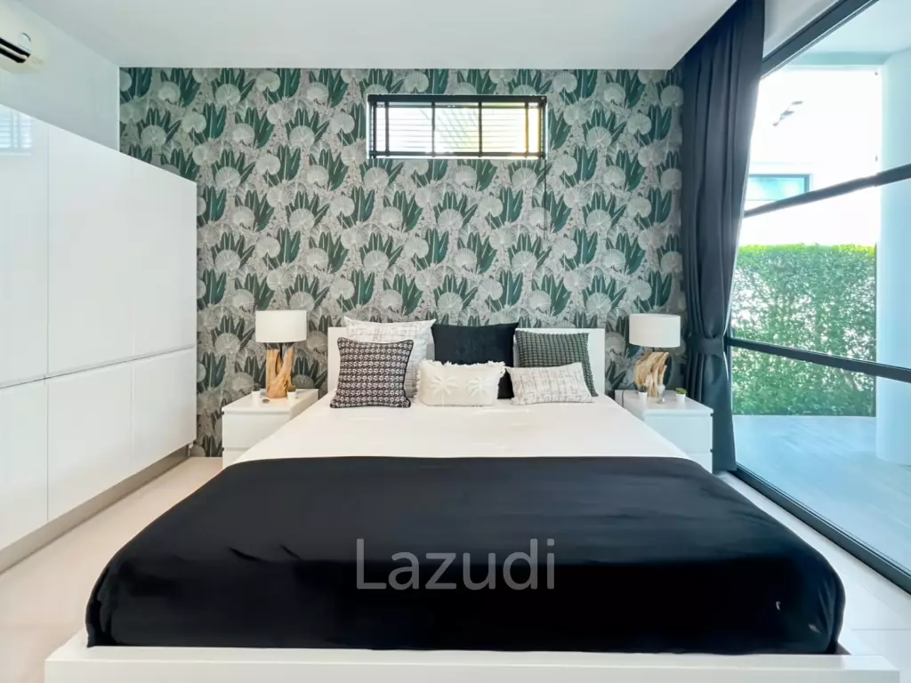 For Sale : Modern 5-Bedroom Villa in La Lua Hua Hin