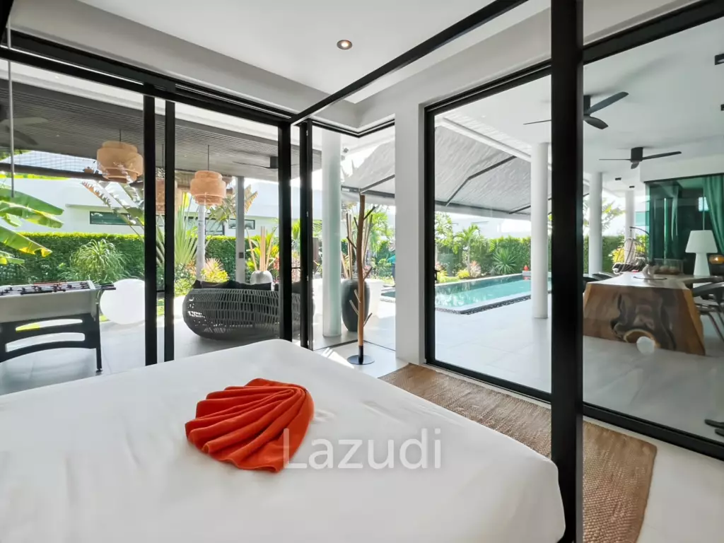 For Sale : Modern 5-Bedroom Villa in La Lua Hua Hin