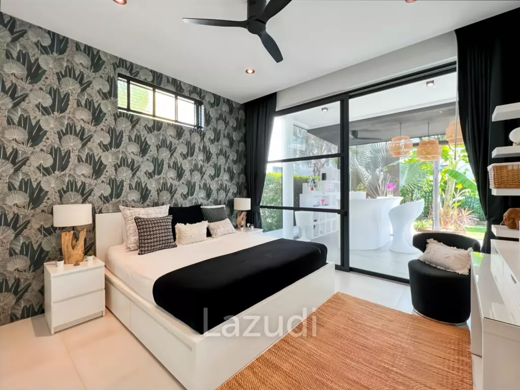 For Sale : Modern 5-Bedroom Villa in La Lua Hua Hin