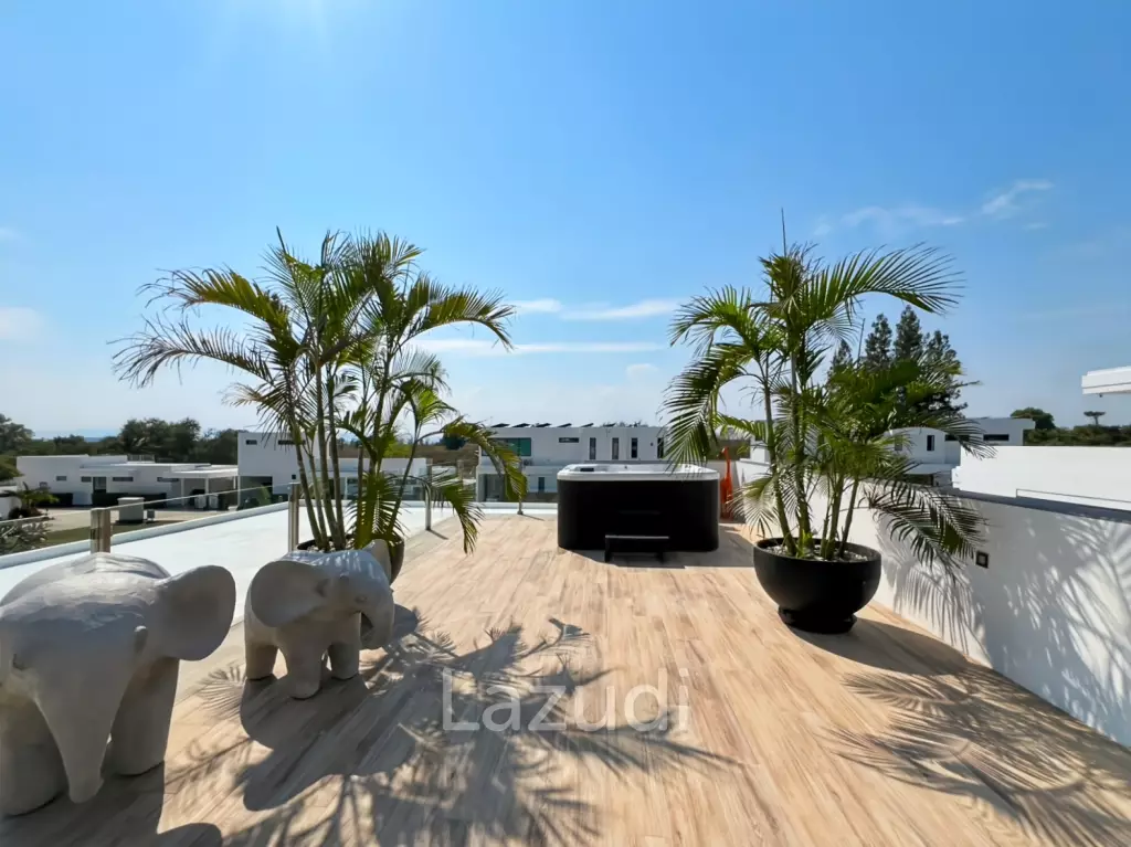 For Sale : Modern 5-Bedroom Villa in La Lua Hua Hin